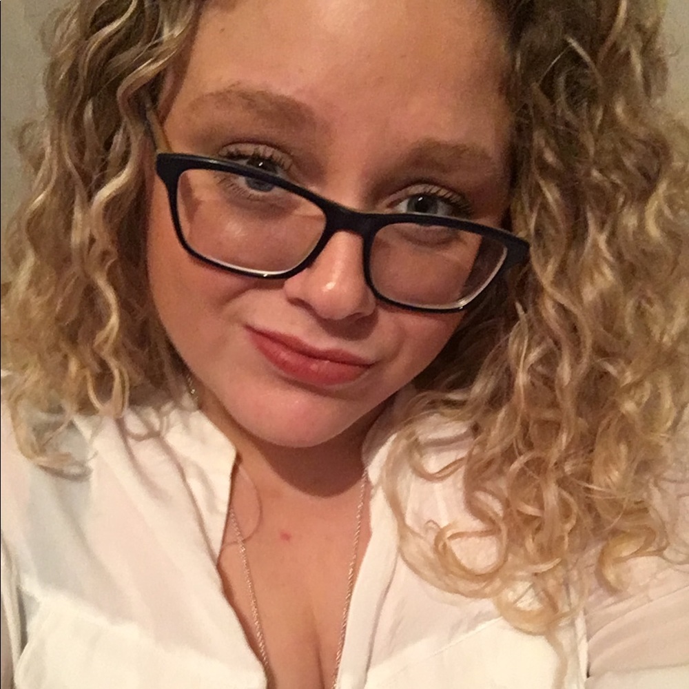 Meet your Posher, Cara